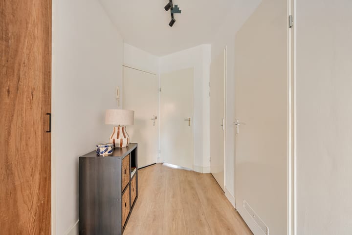 Photo 13 of Bessemerstraat 9-A