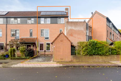 Atalanta 52 secondary image