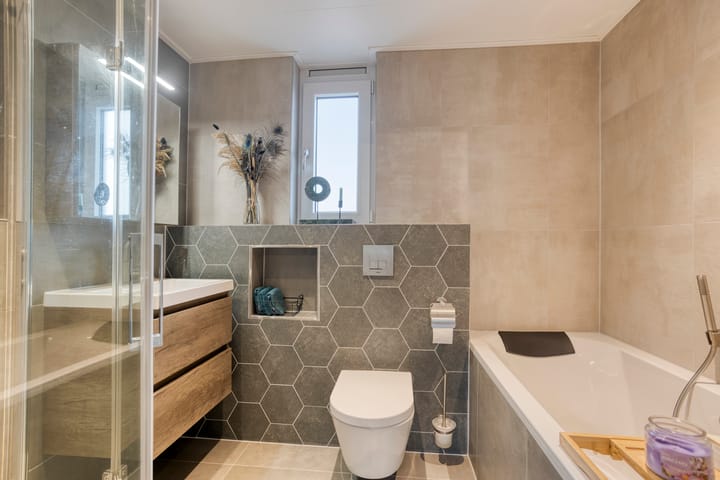 Foto 25 van Atalanta 52