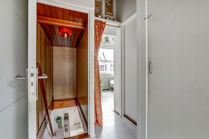 Photo 16 of Warmoezierskade 25