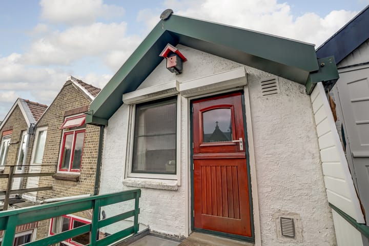 Photo 24 of Warmoezierskade 25