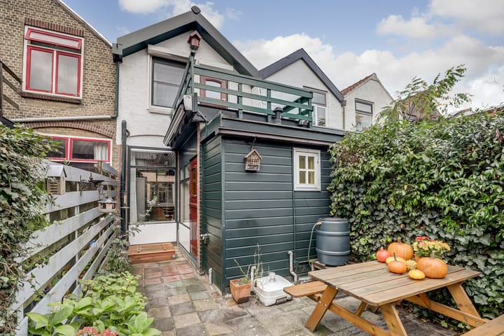 Photo 25 of Warmoezierskade 25