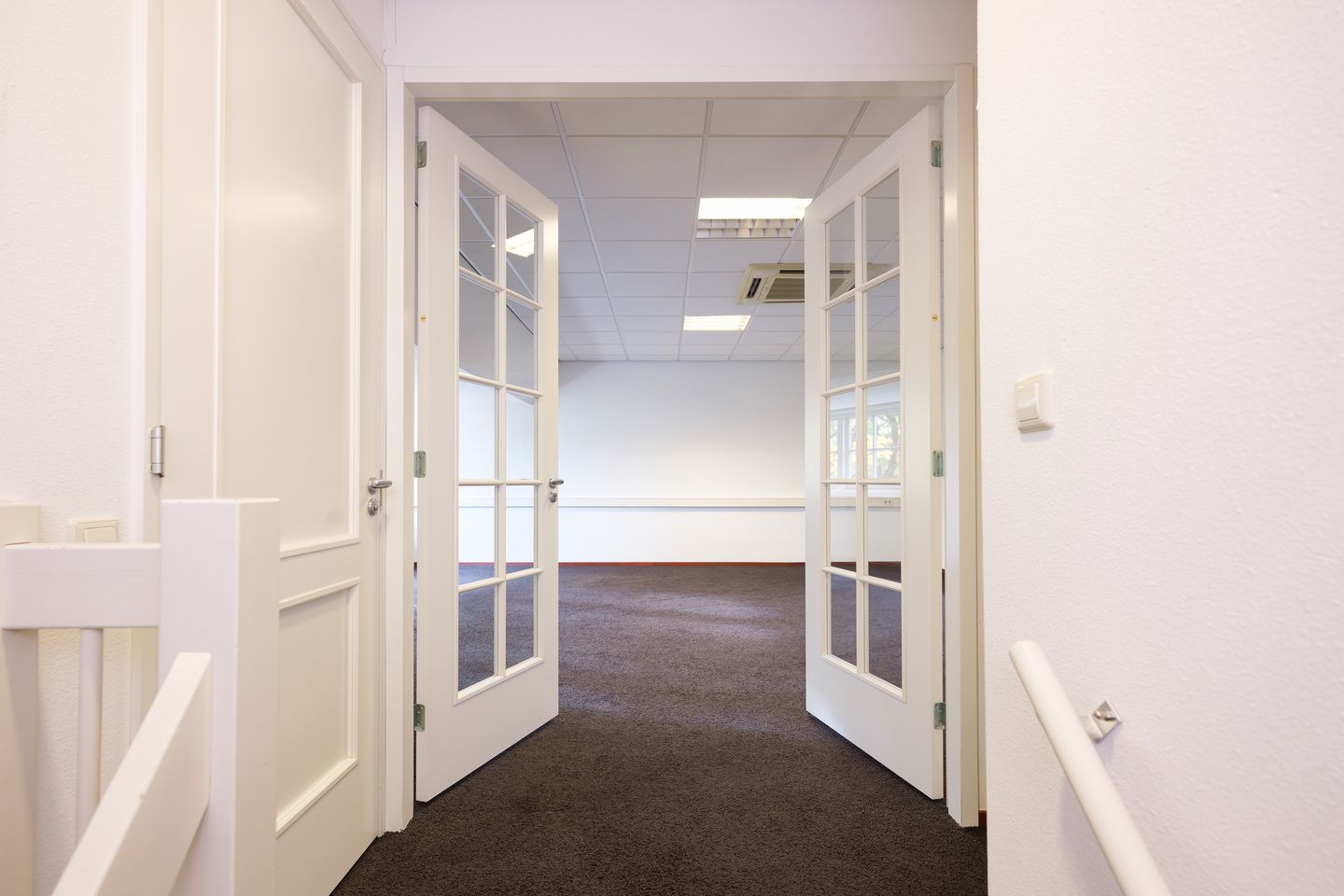 View photo 3 of Singel 17-h