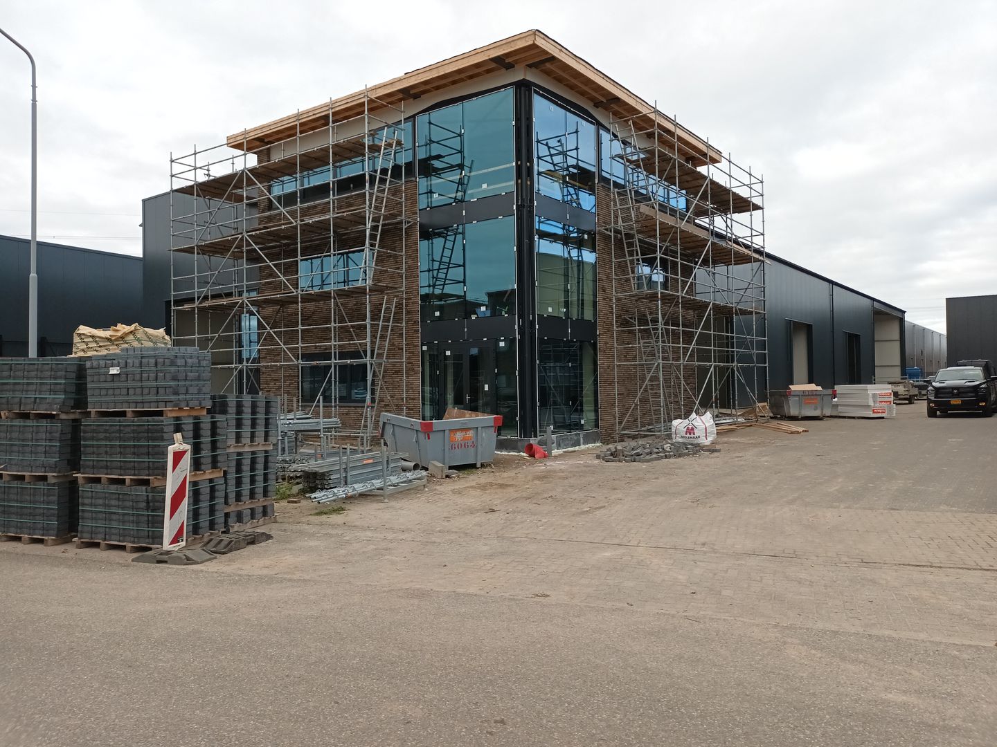 Bekijk foto 1 van De Vlasman 26