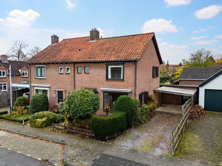 Foto 1 van Pastoor Woltersweg 6