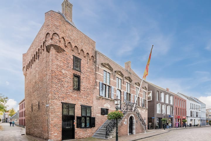 Photo 39 of Hoofschestraat 19