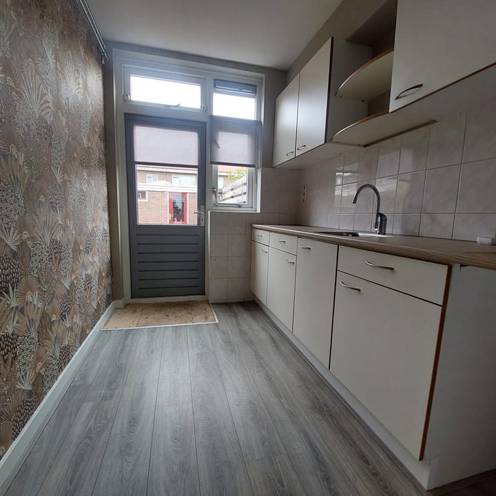 Photo 3 of Dumbarstraat 15