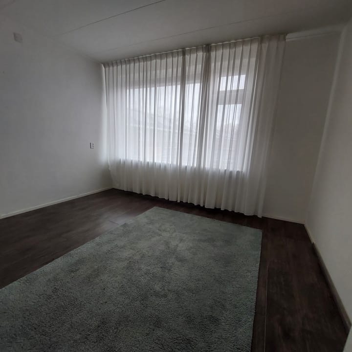 Photo 8 of Dumbarstraat 15