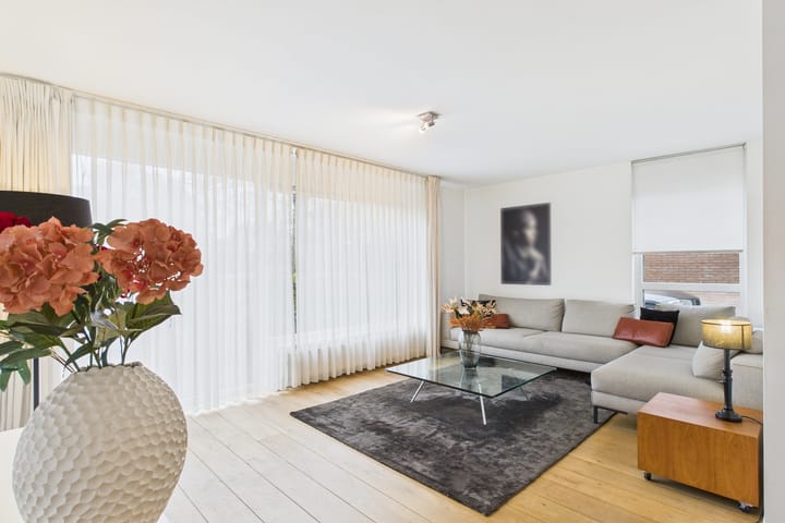 Photo 2 of Livingstonestraat 68