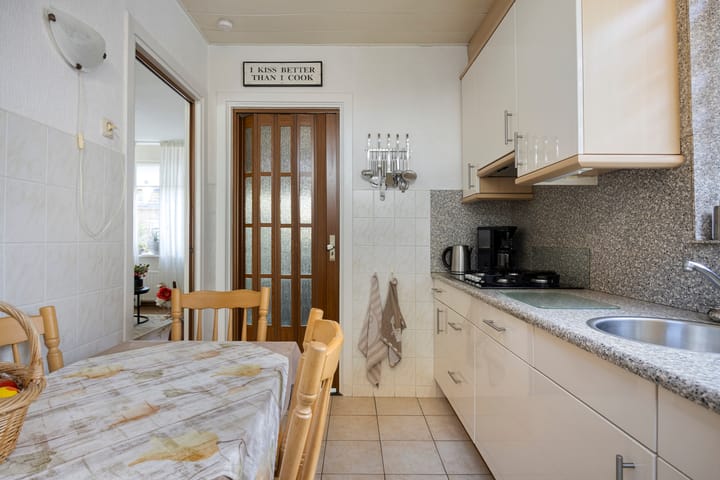 Foto 12 van Julianastraat 32