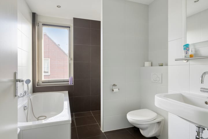 Photo 13 of De Brouwerstraat 3