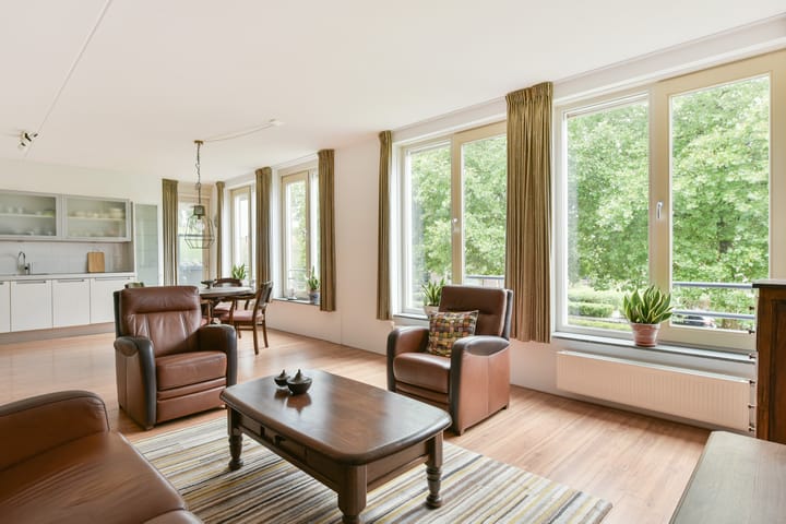 Foto 2 van Admiraal de Ruyterlaan 14-D