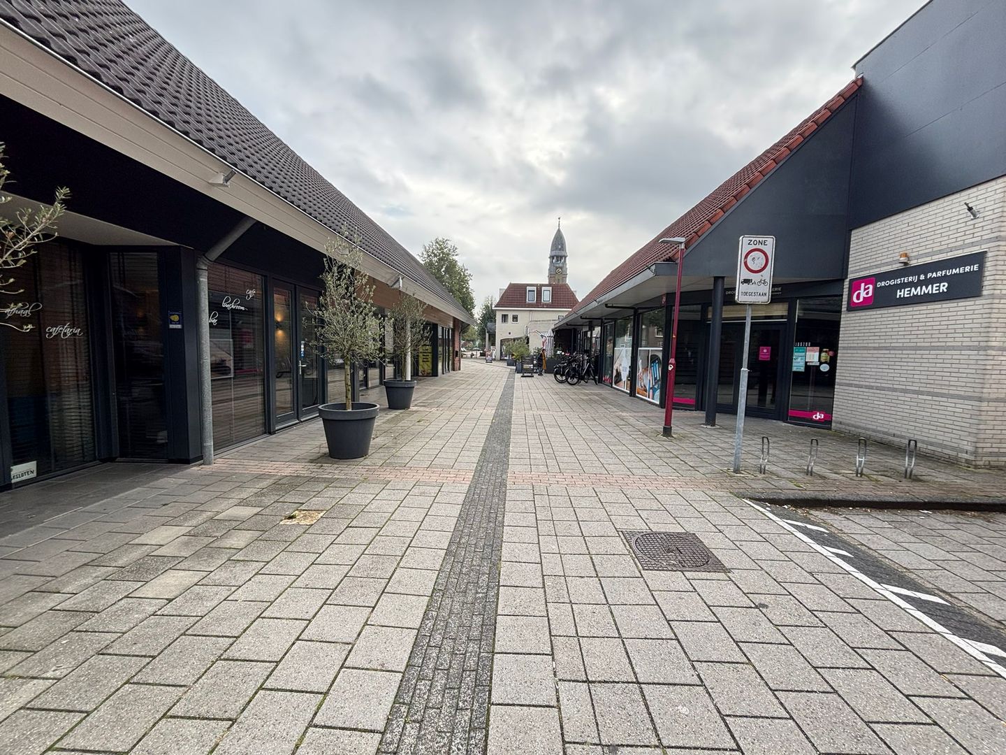 View photo 3 of Westeinde 48-c