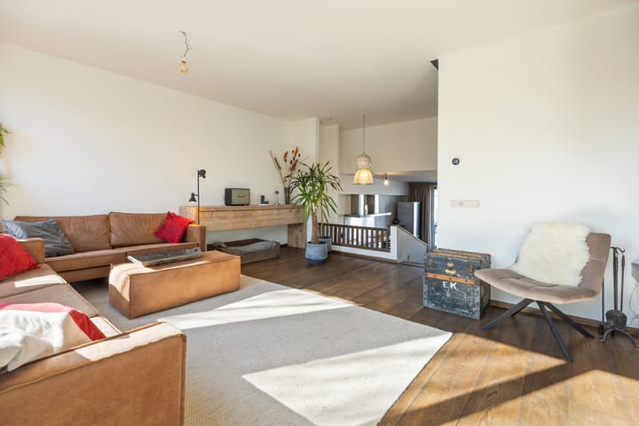 Foto 23 van Jan Olphert Vaillantlaan 35