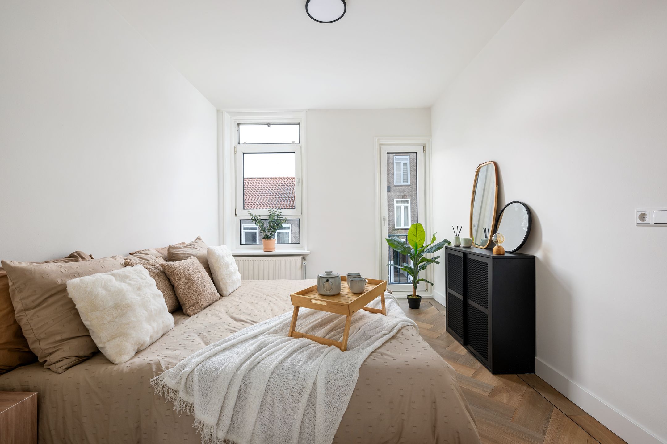 Photo 12 of Johan de Meesterstraat 9-B