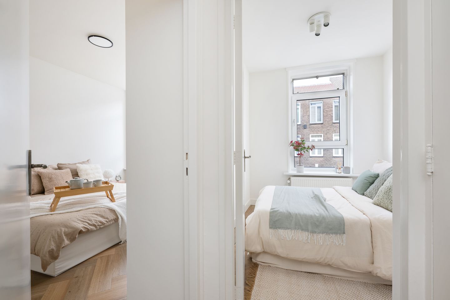 Photo 14 of Johan de Meesterstraat 9-B
