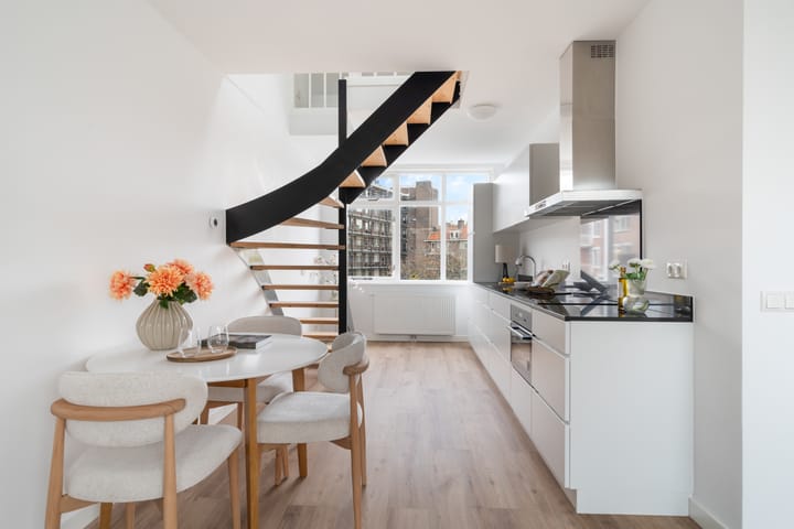 Foto 19 van Bredestraat 39-C