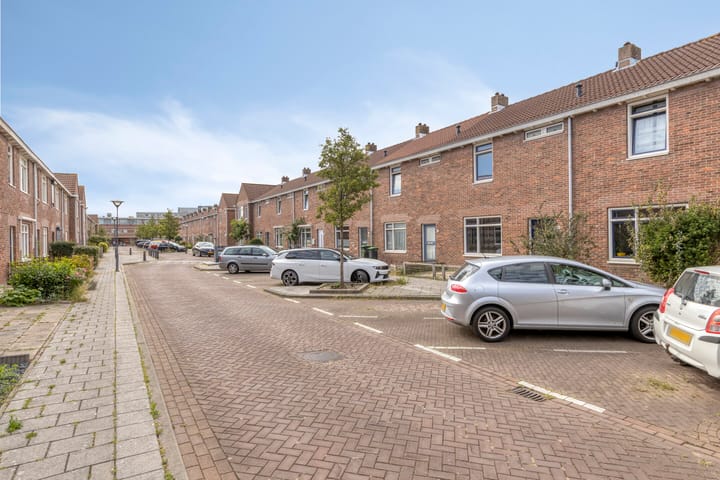 Photo 32 of Calandstraat 41