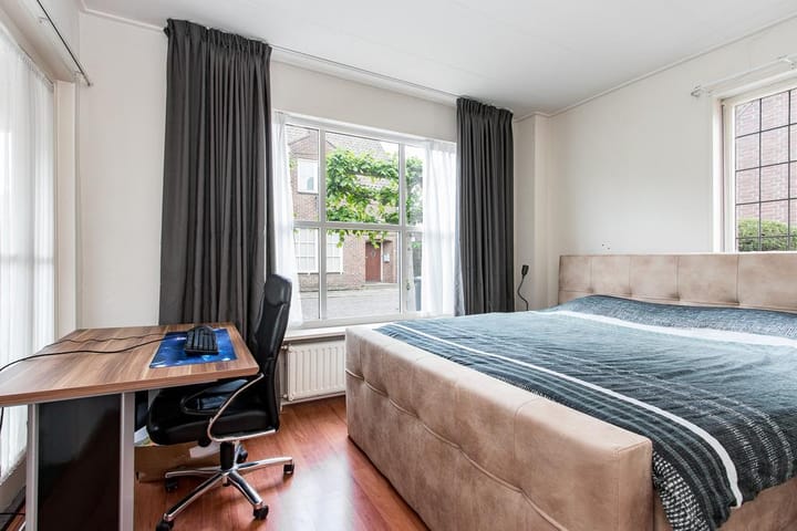 Photo 18 of Voorstraat 29