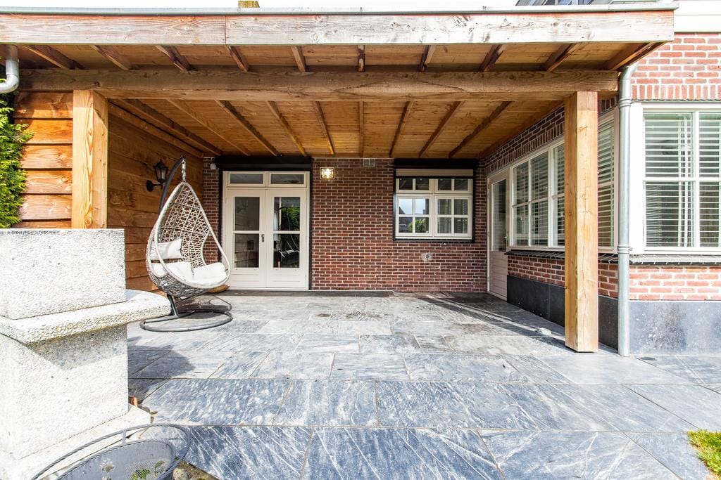 Photo 36 of Voorstraat 29