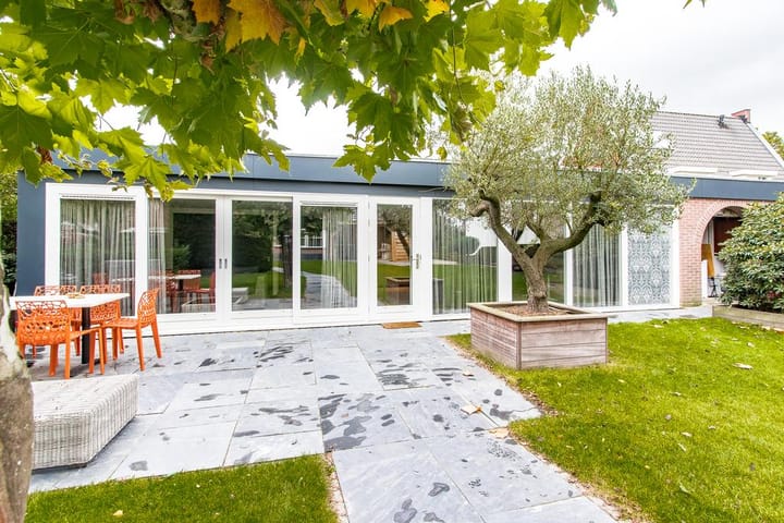 Photo 42 of Voorstraat 29