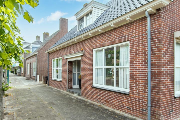 Photo 59 of Voorstraat 29