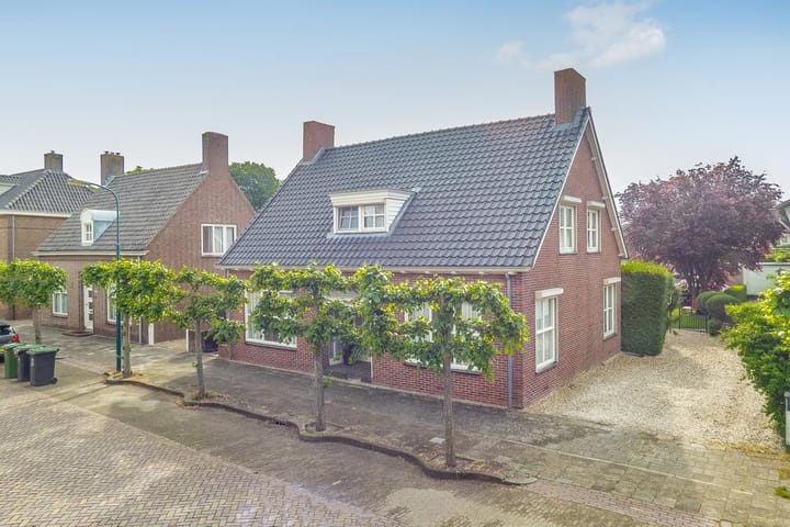 Photo 64 of Voorstraat 29