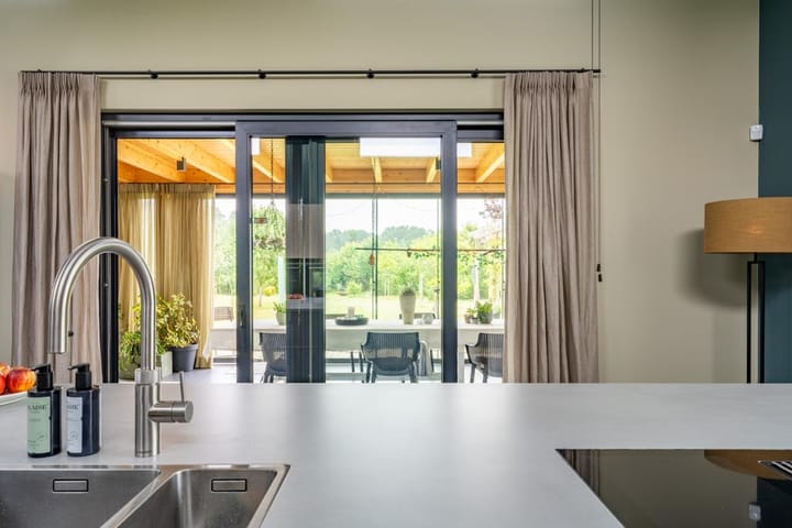 Photo 13 of Aletta Jacobsstraat 36