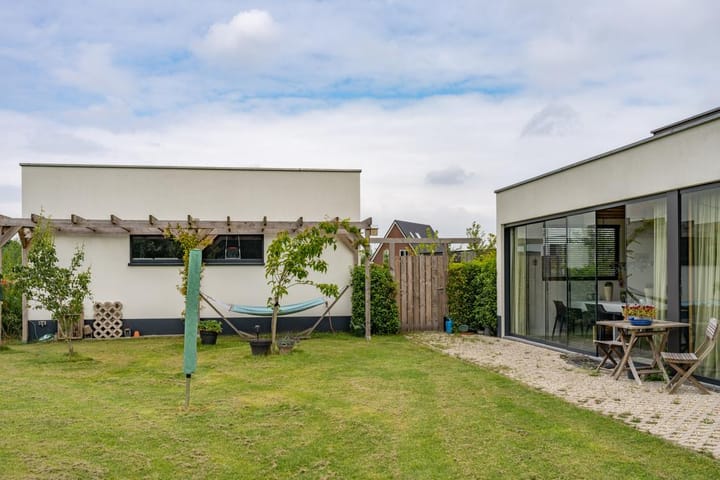 Photo 34 of Aletta Jacobsstraat 36