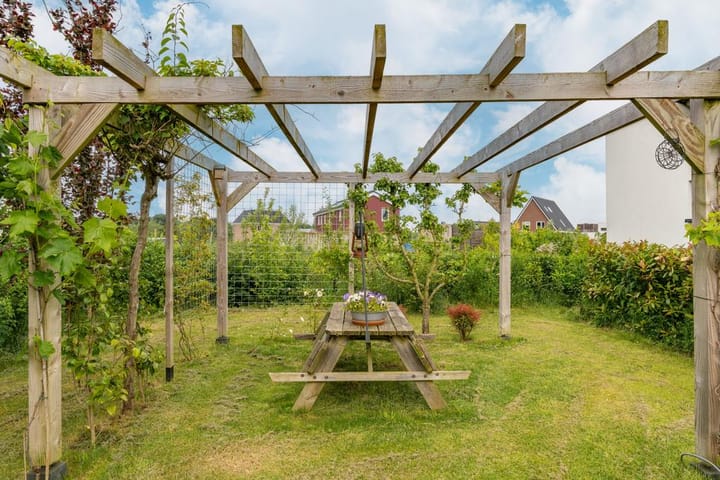 Photo 42 of Aletta Jacobsstraat 36