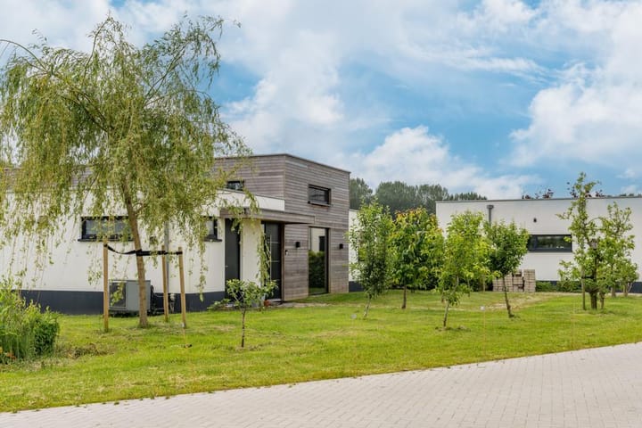 Photo 51 of Aletta Jacobsstraat 36