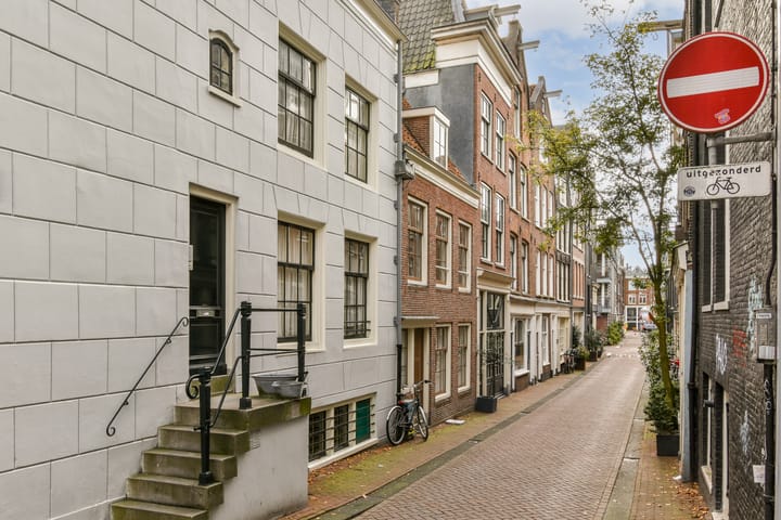 Photo 21 of Bloemgracht 137-1