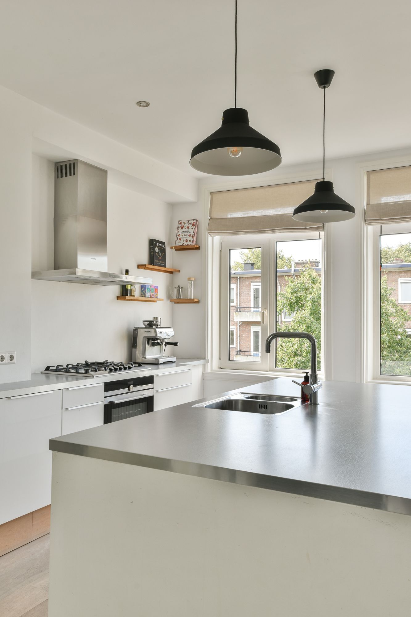 Foto 12 van Admiraal De Ruijterweg 455-3