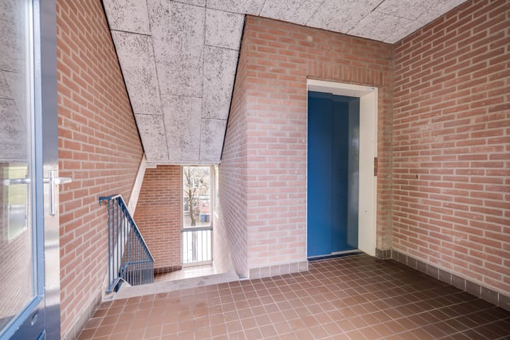 Photo 24 of Hezeweg 90