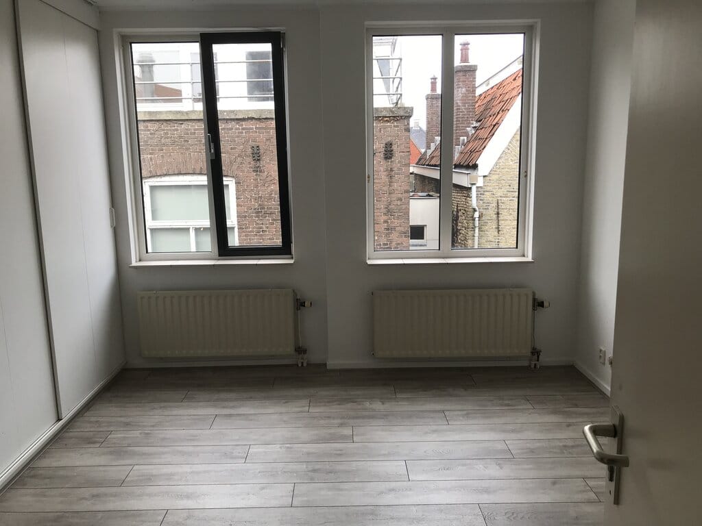 Foto 9 van Leeuwenburg 21-A