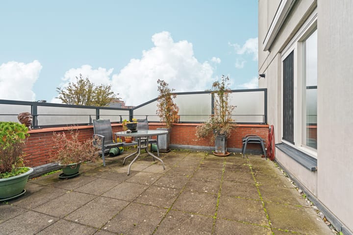 Foto 14 van van Hogendorpstraat 84