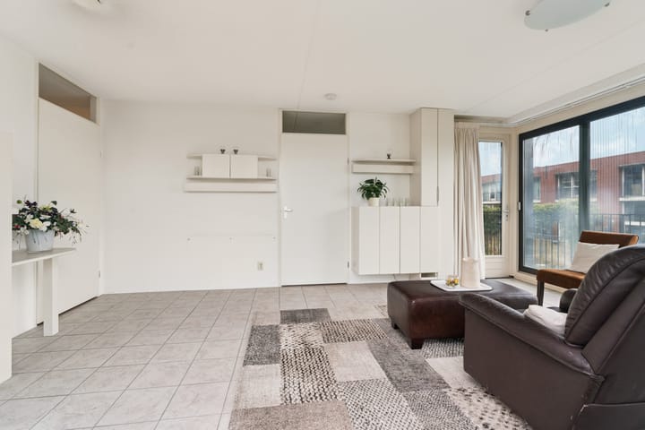 Foto 21 van van Hogendorpstraat 84