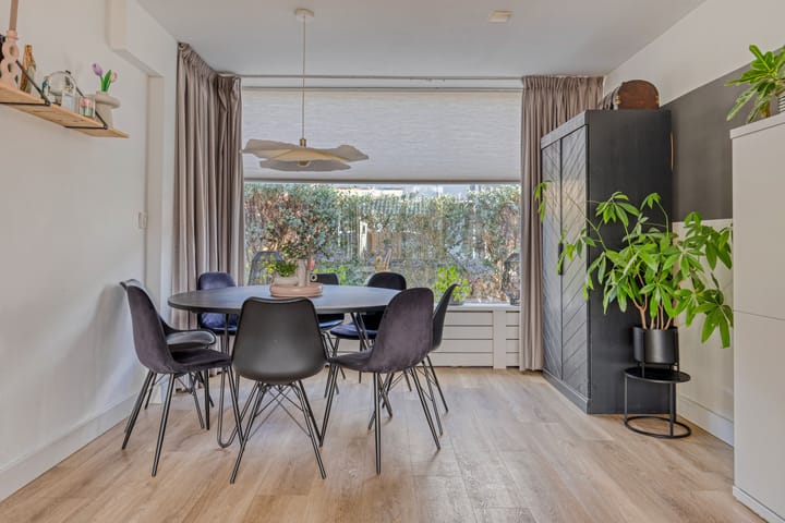 Foto 5 van Warmoeziershof 3