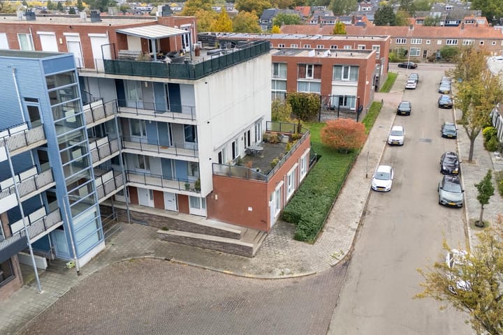 Foto 50 van van Hogendorpstraat 84