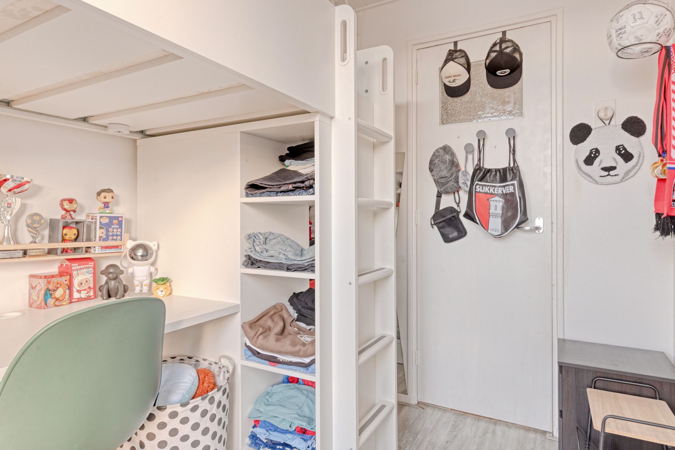 Foto 21 van Warmoeziershof 3