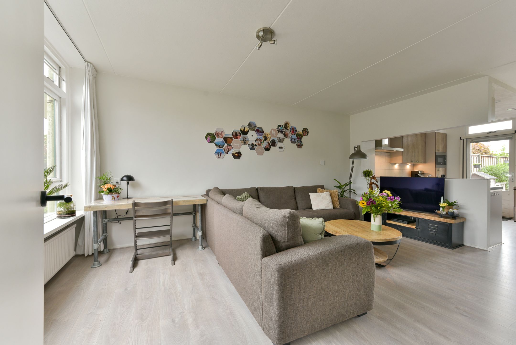 Photo 3 of Couwenhoven 4311