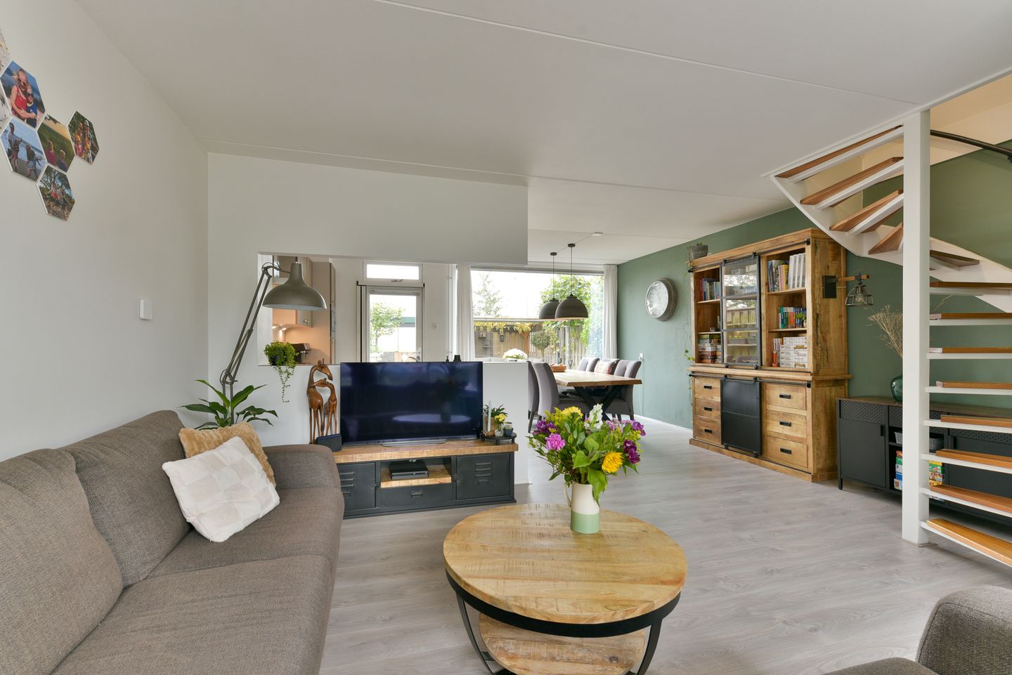 Photo 5 of Couwenhoven 4311