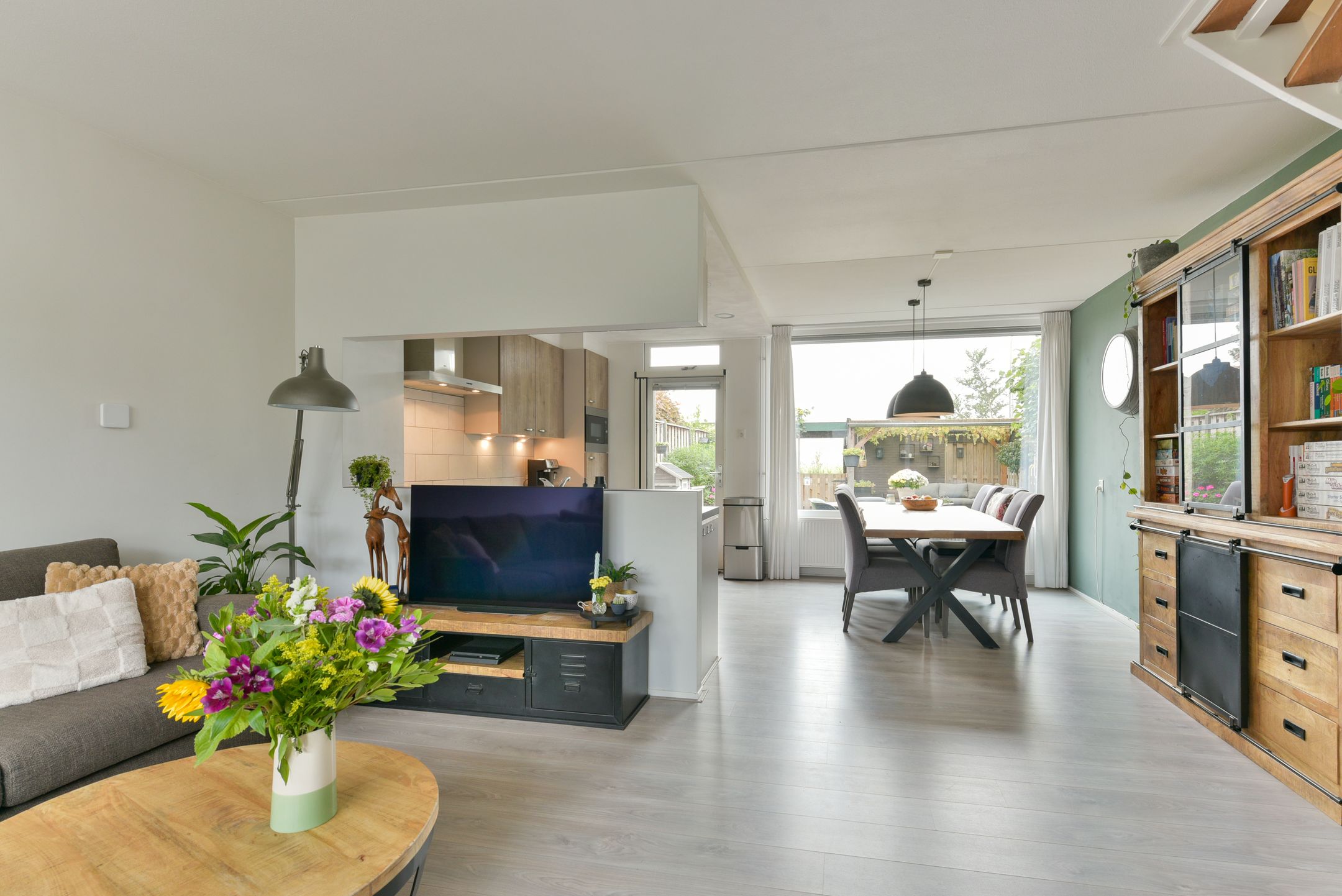 Photo 6 of Couwenhoven 4311