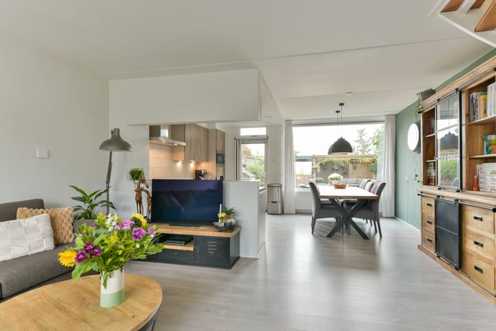 Photo 6 of Couwenhoven 4311