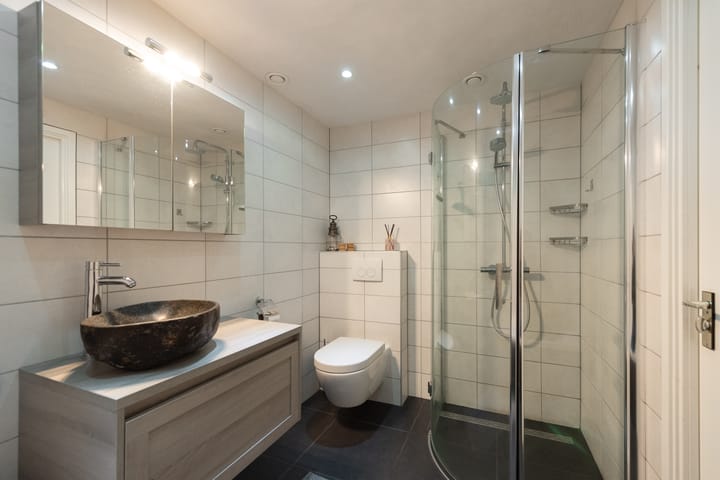 Photo 32 of Couwenhoven 4311