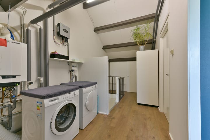 Photo 35 of Couwenhoven 4311