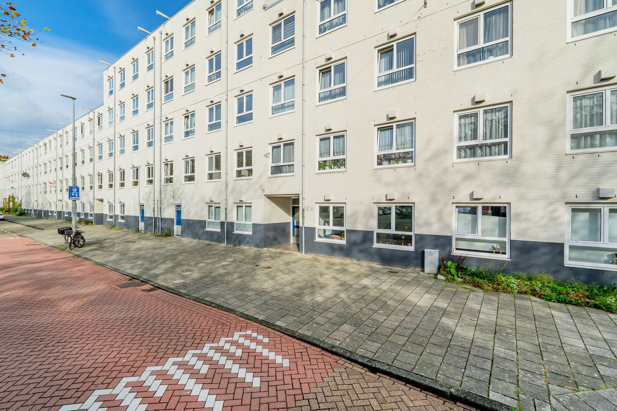 Foto 30 van Daniël Defoelaan 143