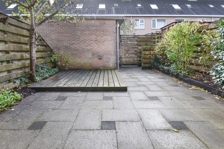 Photo 6 of Romerostraat 10