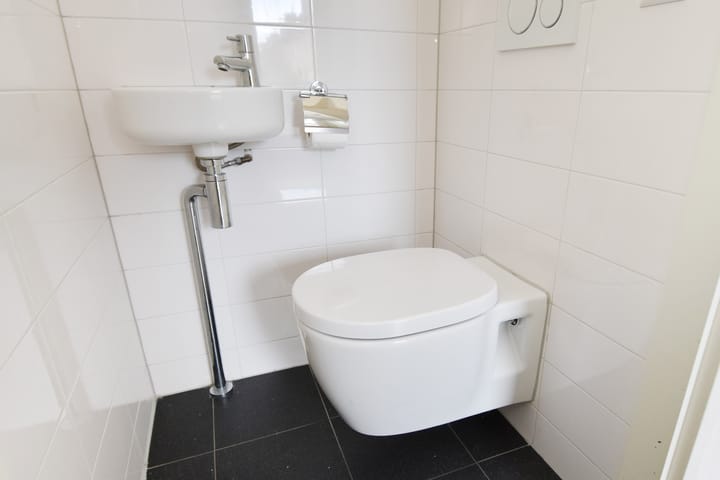 Photo 11 of Romerostraat 10