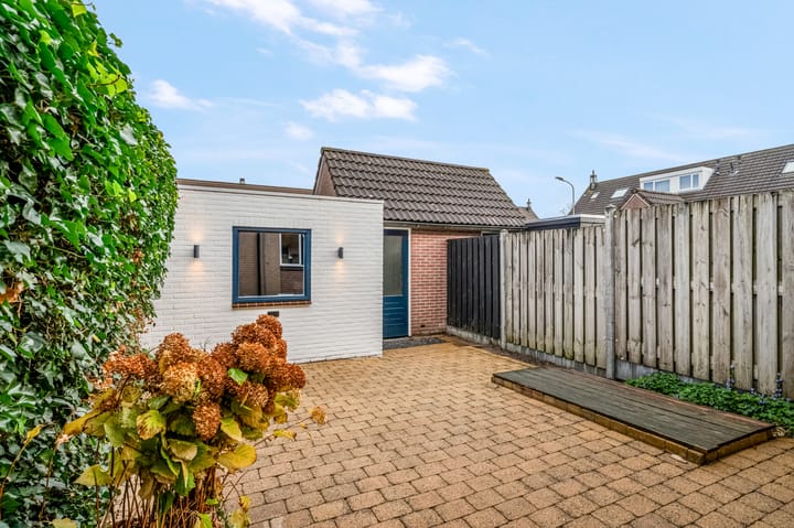 Foto 28 van Mondriaanstraat 9